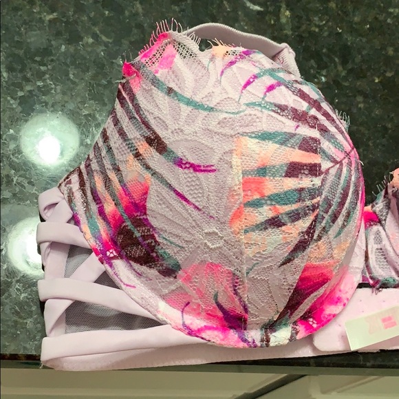 Pink Bra - Picture 7 of 8